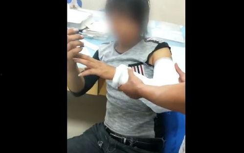 摄影师吃瓜被打视频,视频曝光引发网友热议