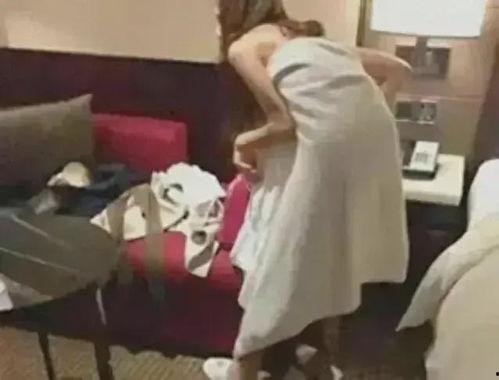 纹身女吃瓜视频,揭秘网络热点的背后真相