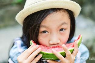 小女孩识字吃瓜视频大全